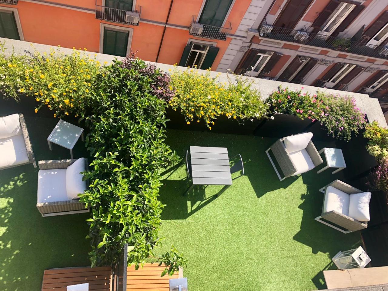Dimora Augusteo Aparthotel Naples